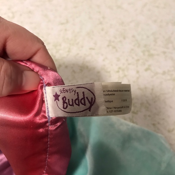 Scentsy Blankie Buddy Zoe the Unicorn Berry Fairytale Lovey Security Blanket - Picture 7 of 7